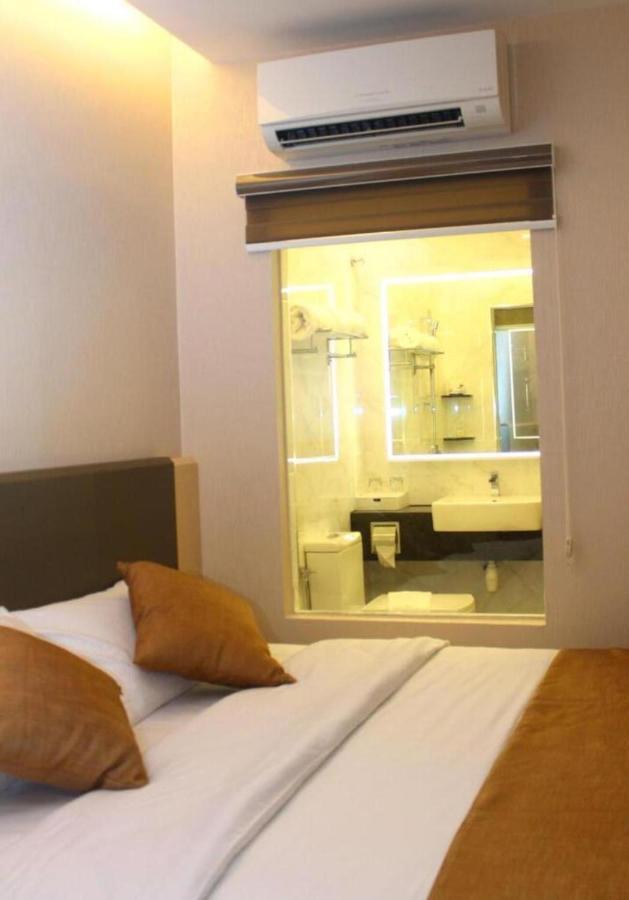Geobay Hotel Johor Bahru Buitenkant foto