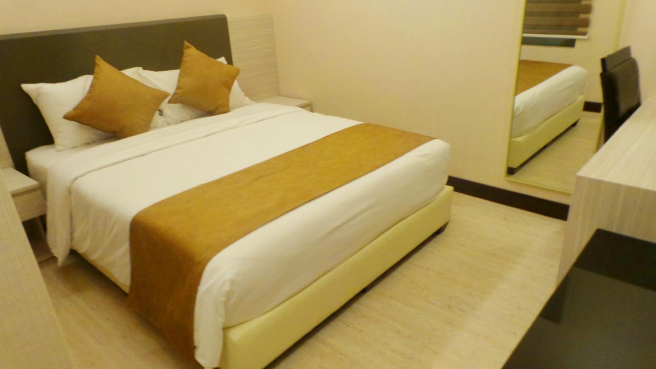 Geobay Hotel Johor Bahru Buitenkant foto