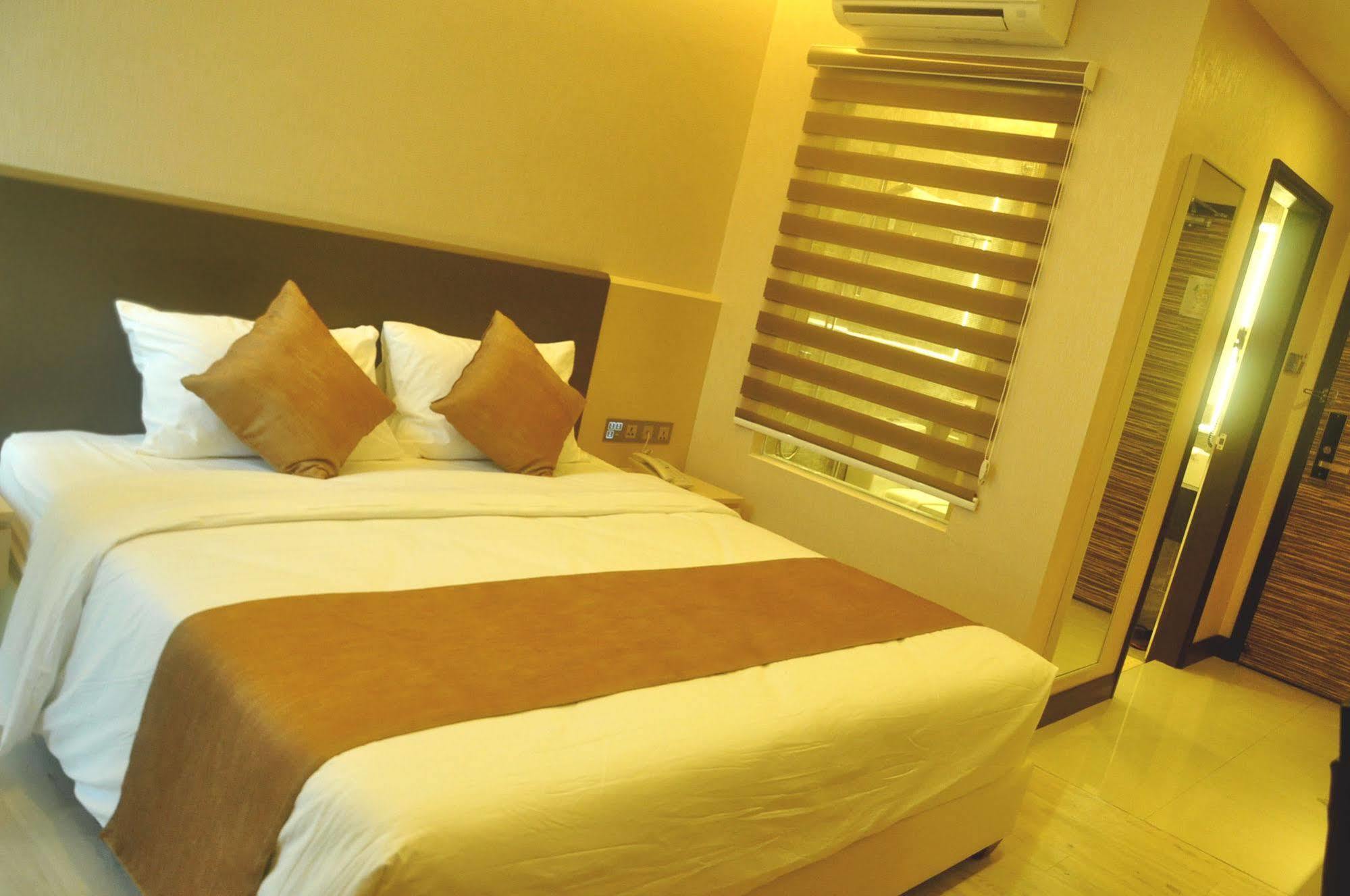 Geobay Hotel Johor Bahru Buitenkant foto